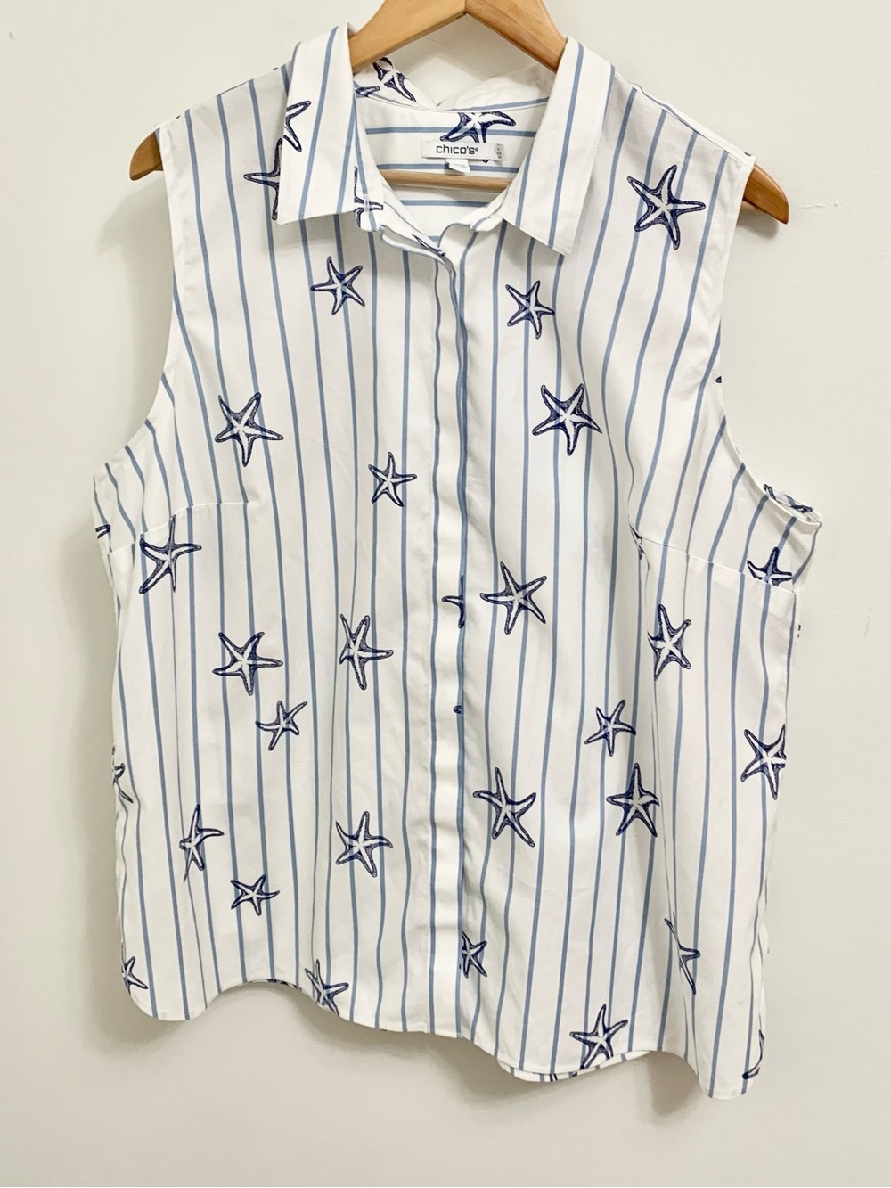 Chicos Starfish Button Down Sleeveless Shirt  4 - Womens 20